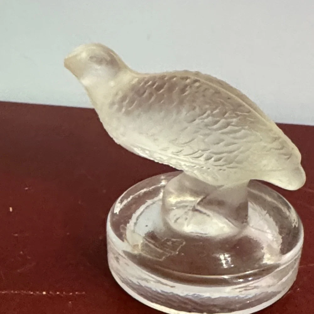 France style Crystal Quail Frosted and Clear Base Paperweight 2.5”tall